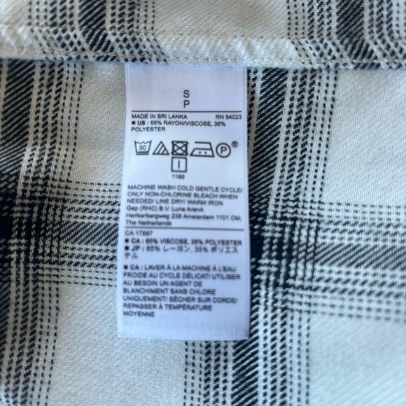 Women’s Banana Republic Boyfriend Fit Flannel Plaid Shirt - Picture 6 of 6